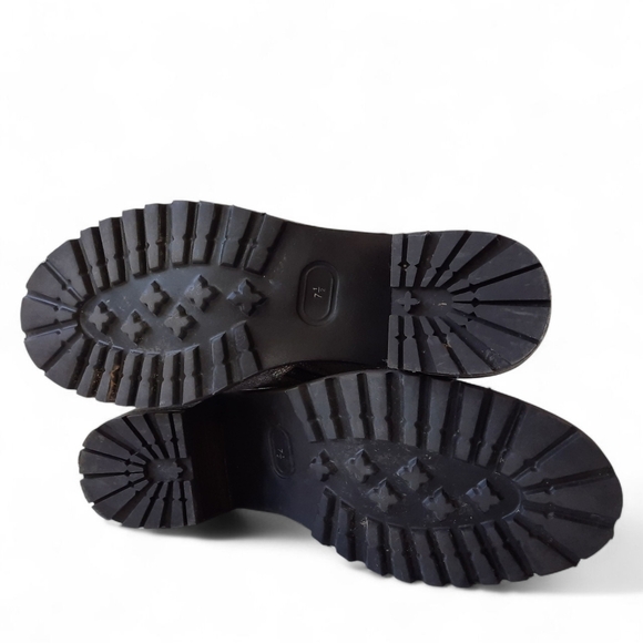 SEYCHELLES Distressed Pewter Moto Combat Chunky Ankle Biker Boot Cowboy Carter - Picture 10 of 10